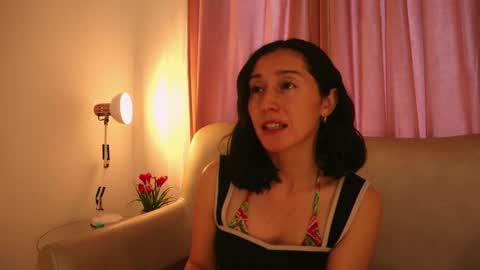 Snapshot of ginevra_esposito chatting on June 4, 2026, 12:33 pm Ginn online show from June 4, 2026, 12:33 pm