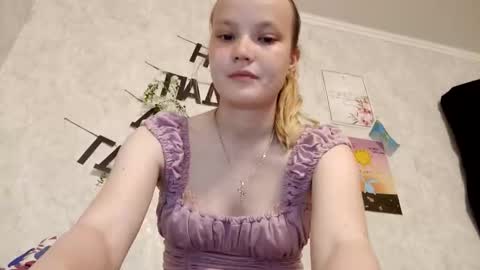 Ginger Anna online show from May 26, 2026, 5:53 pm
