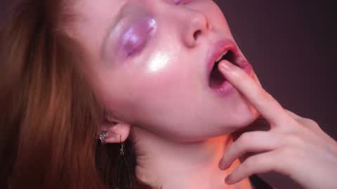 Snapshot of ginger_hugs chatting on February 12, 2025, 10:26 pm im expecting 350 thumbs up on my altar online show from February 12, 2025, 10:26 pm