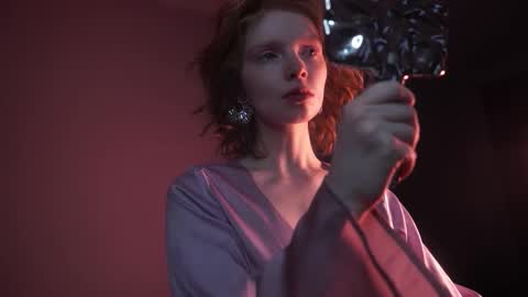 Snapshot of ginger_hugs chatting on October 7, 2025, 10:07 pm im expecting 350 thumbs up on my altar online show from October 7, 2025, 10:07 pm