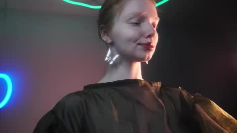 Snapshot of ginger_hugs chatting on October 14, 2025, 10:21 pm im expecting 350 thumbs up on my altar online show from October 14, 2025, 10:21 pm