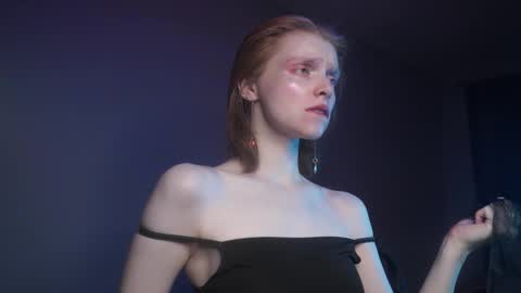 Snapshot of ginger_hugs chatting on October 16, 2025, 10:22 pm im expecting 350 thumbs up on my altar online show from October 16, 2025, 10:22 pm