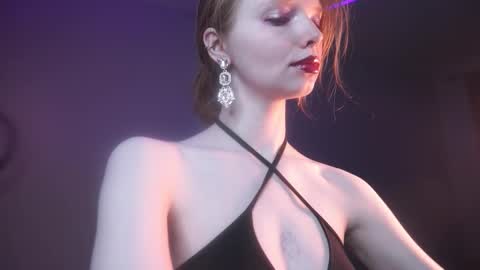 Snapshot of ginger_hugs chatting on October 24, 2025, 10:17 pm im expecting 350 thumbs up on my altar online show from October 24, 2025, 10:17 pm