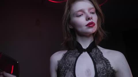 Snapshot of ginger_hugs chatting on November 10, 2025, 10:09 pm im expecting 350 thumbs up on my altar online show from November 10, 2025, 10:09 pm