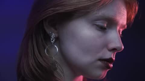 Snapshot of ginger_hugs chatting on November 19, 2025, 10:10 pm im expecting 350 thumbs up on my altar online show from November 19, 2025, 10:10 pm