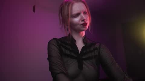 Snapshot of ginger_hugs chatting on November 28, 2025, 10:12 pm im expecting 350 thumbs up on my altar online show from November 28, 2025, 10:12 pm