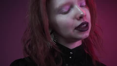 Snapshot of ginger_hugs chatting on May 7, 2026, 10:15 pm im expecting 350 thumbs up on my altar online show from May 7, 2026, 10:15 pm