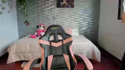 Ginger online show from September 8, 2025, 10:42 pm