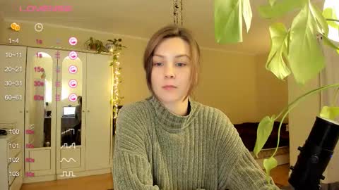 Snapshot of gingerbread__house chatting on October 25, 2025, 3:29 pm Vasilisa online show from October 25, 2025, 3:29 pm