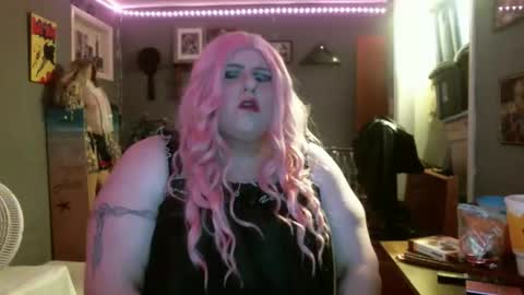 Snapshot of ginny_dominatrix chatting on December 17, 2025, 11:22 pm ginny ray online show from December 17, 2025, 11:22 pm