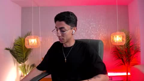 Snapshot of gio_carangi chatting on March 8, 2026, 3:21 am Gio Carangi online show from March 8, 2026, 3:21 am