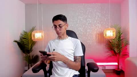 Snapshot of gio_carangi chatting on April 3, 2026, 3:37 am Gio Carangi online show from April 3, 2026, 3:37 am