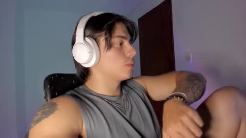 GioRusso online show from December 5, 2025, 12:41 am