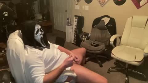 Giocazzoenorme online show from December 2, 2025, 6:41 am