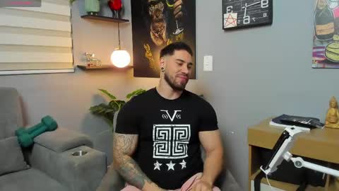 Snapshot of giorgio_leone2 chatting on April 28, 2026, 12:42 am Giorgio leone online show from April 28, 2026, 12:42 am