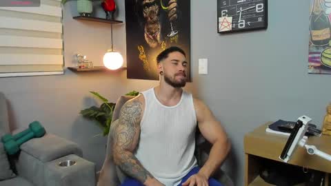 Snapshot of giorgio_leone2 chatting on April 28, 2026, 11:54 pm Giorgio leone online show from April 28, 2026, 11:54 pm