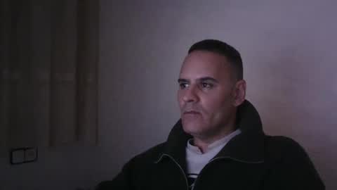 Snapshot of gioshadow chatting on December 17, 2024, 8:32 pm gioshadow online show from December 17, 2024, 8:32 pm