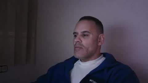 Snapshot of gioshadow chatting on January 23, 2025, 8:35 pm gioshadow online show from January 23, 2025, 8:35 pm