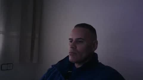 Snapshot of gioshadow chatting on January 25, 2025, 3:52 pm gioshadow online show from January 25, 2025, 3:52 pm