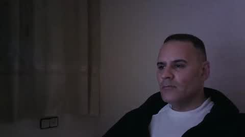 Snapshot of gioshadow chatting on March 1, 2025, 6:32 pm gioshadow online show from March 1, 2025, 6:32 pm