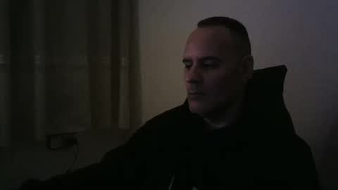 Snapshot of gioshadow chatting on February 8, 2026, 6:33 pm gioshadow online show from February 8, 2026, 6:33 pm