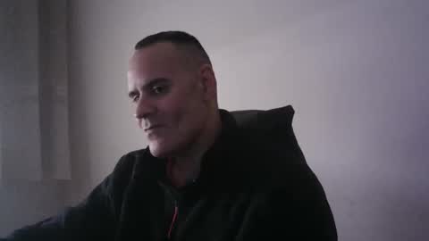 Snapshot of gioshadow chatting on February 22, 2026, 9:41 am gioshadow online show from February 22, 2026, 9:41 am