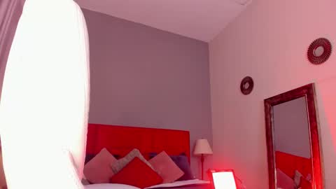 Giovanna  online show from February 9, 2026, 5:33 am