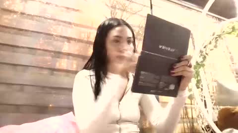 Snapshot of giovanna_oliveria chatting on December 20, 2025, 11:01 pm giovanna_oliveria online show from December 20, 2025, 11:01 pm