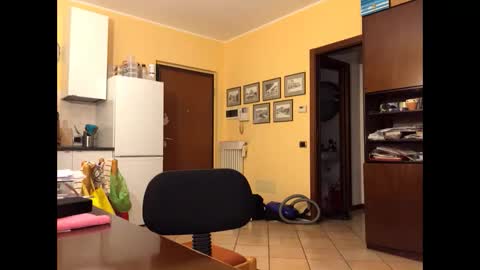 giovanni_1964 online show from April 14, 2026, 6:03 pm