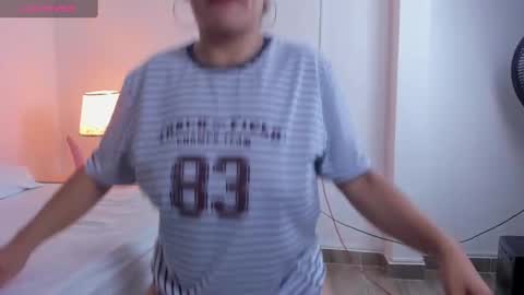 G I S E P L A online show from January 29, 2025, 7:43 pm