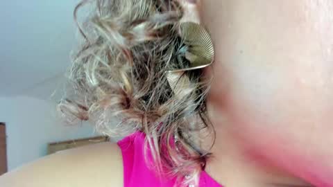 G I S E P L A online show from March 4, 2025, 7:22 pm