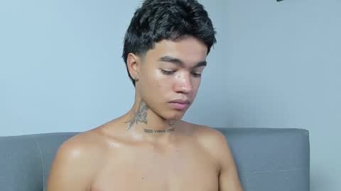 Snapshot of giraldo_giraldo chatting on January 17, 2025, 6:12 pm Giraldo online show from January 17, 2025, 6:12 pm