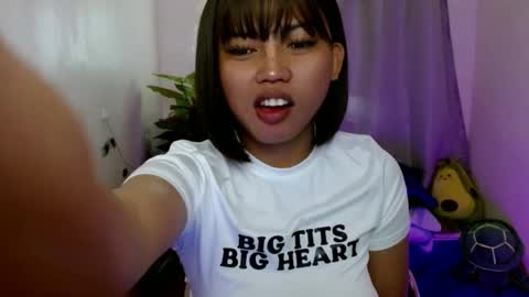 Snapshot of girl2rememberxxx chatting on January 7, 2025, 10:19 pm YOUR GIRL AXIE online show from January 7, 2025, 10:19 pm