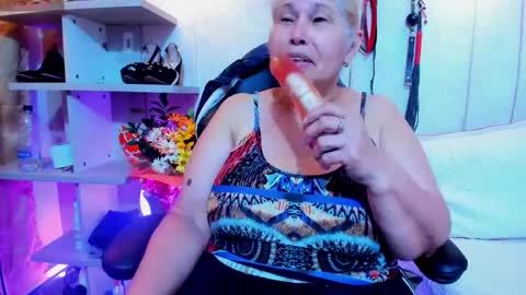 Girl Amada online show from February 12, 2025, 9:42 am