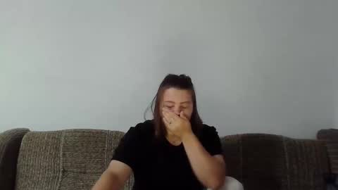 Snapshot of girl_leya chatting on September 8, 2025, 7:24 pm girl_leya online show from September 8, 2025, 7:24 pm