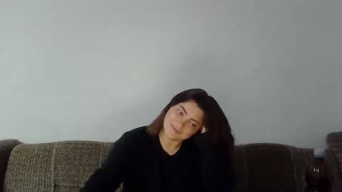 Snapshot of girl_leya chatting on September 12, 2025, 7:58 pm girl_leya online show from September 12, 2025, 7:58 pm
