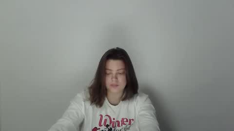 Snapshot of girl_leya chatting on October 8, 2025, 7:22 pm girl_leya online show from October 8, 2025, 7:22 pm