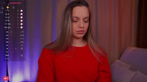 Snapshot of girl_peach_ chatting on February 24, 2025, 6:15 pm Kate online show from February 24, 2025, 6:15 pm