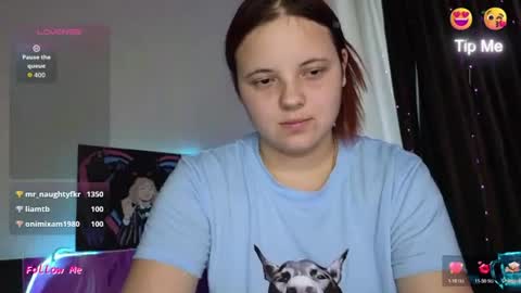 Snapshot of girl_shy07 chatting on July 6, 2026, 5:15 am girl_shy07 online show from July 6, 2026, 5:15 am