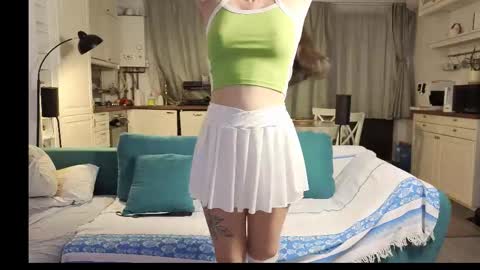 Girlfriend online show from January 12, 2026, 3:50 pm