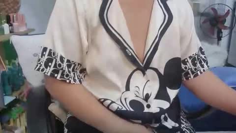 girlhanoi online show from January 13, 2026, 9:42 pm