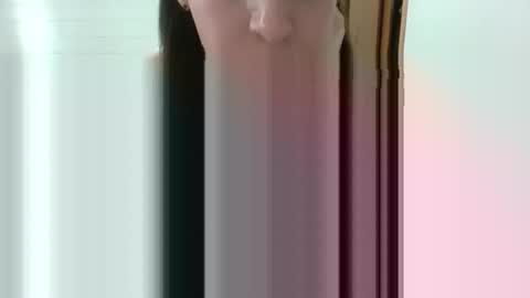 girllytrans online show from November 17, 2025, 4:57 pm