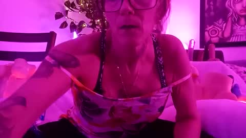 girls227445638252 online show from May 17, 2026, 6:00 am