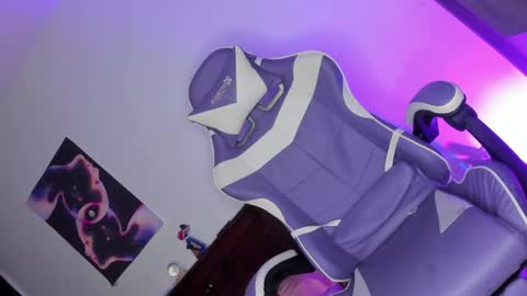 Snapshot of girls_cocks_23cmtss chatting on May 6, 2026, 1:36 am gaby 3 online show from May 6, 2026, 1:36 am