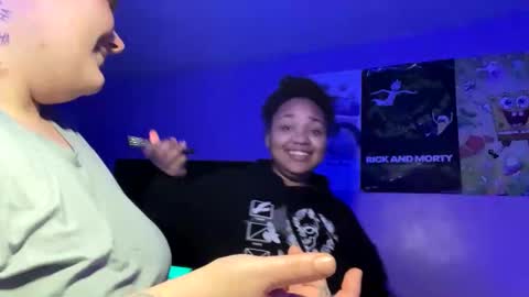 girlswholikegirls24 online show from January 26, 2025, 2:56 am