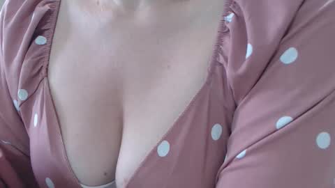 Victoria online show from November 26, 2025, 1:01 pm