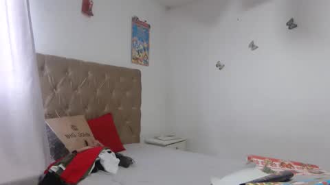 Victoria online show from December 21, 2025, 6:26 pm