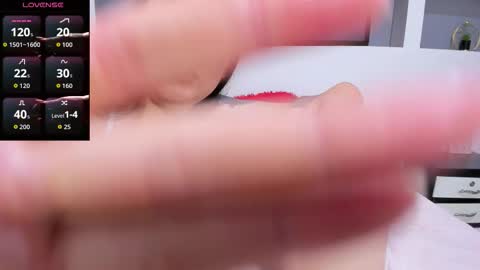 Violeta y Samantha online show from September 13, 2025, 9:25 pm