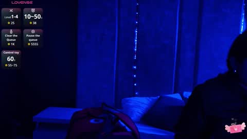     online show from November 28, 2025, 10:07 am