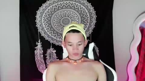 Snapshot of givemethrillx chatting on January 11, 2025, 7:17 am givemethrillx online show from January 11, 2025, 7:17 am